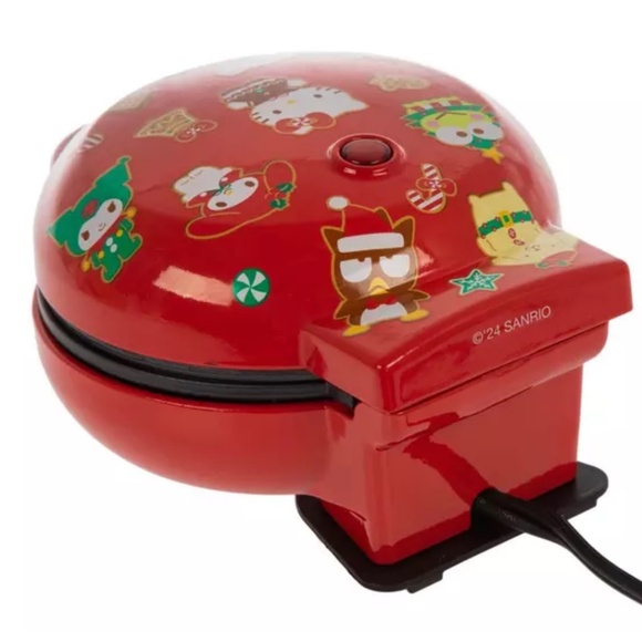 Sanrio Hello Kitty & Friends Waffle Maker - Picture 2 of 11